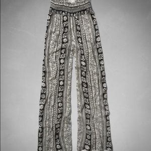 Abercrombie & Fitch wide leg lounge pant